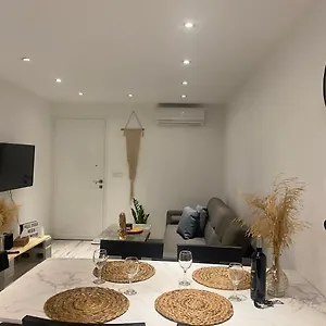 Luxury Lavender Apartment