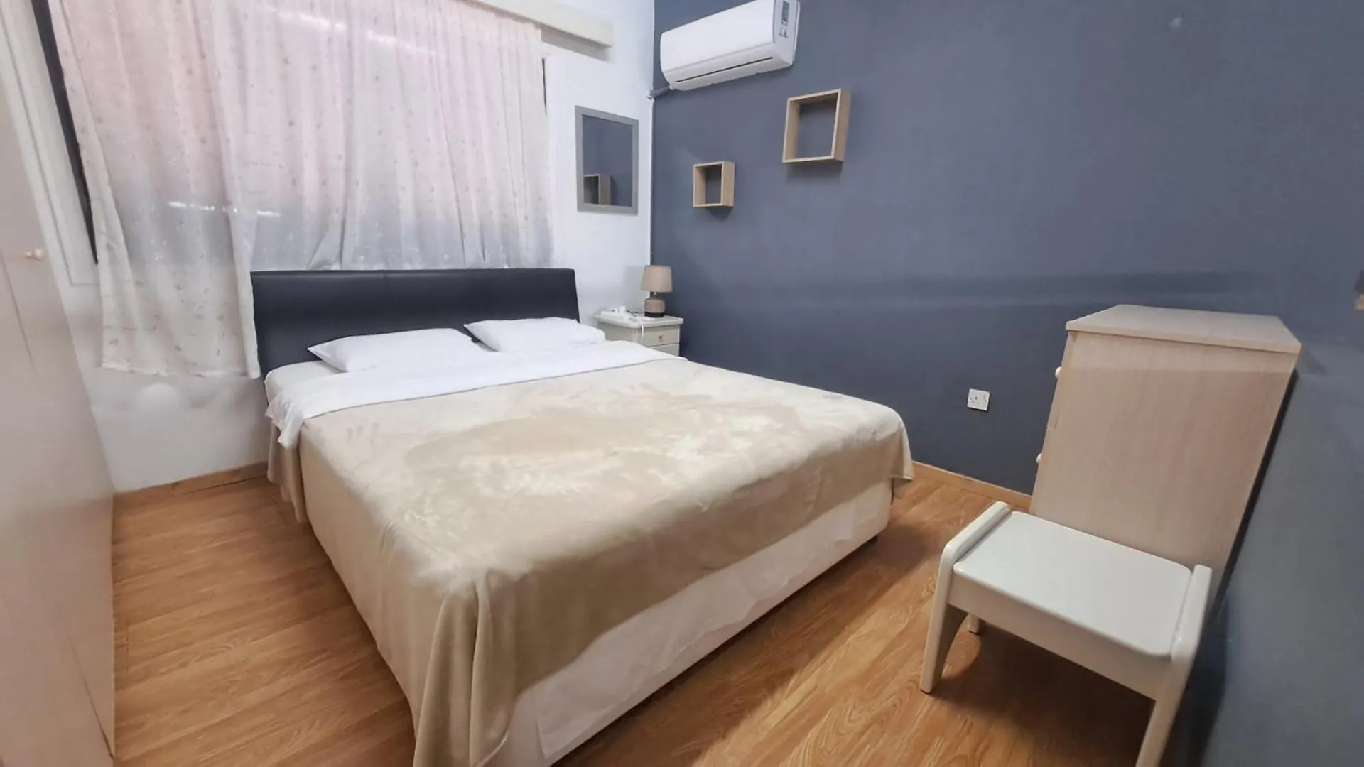 Pirgos Beach House Larnaca 0*,