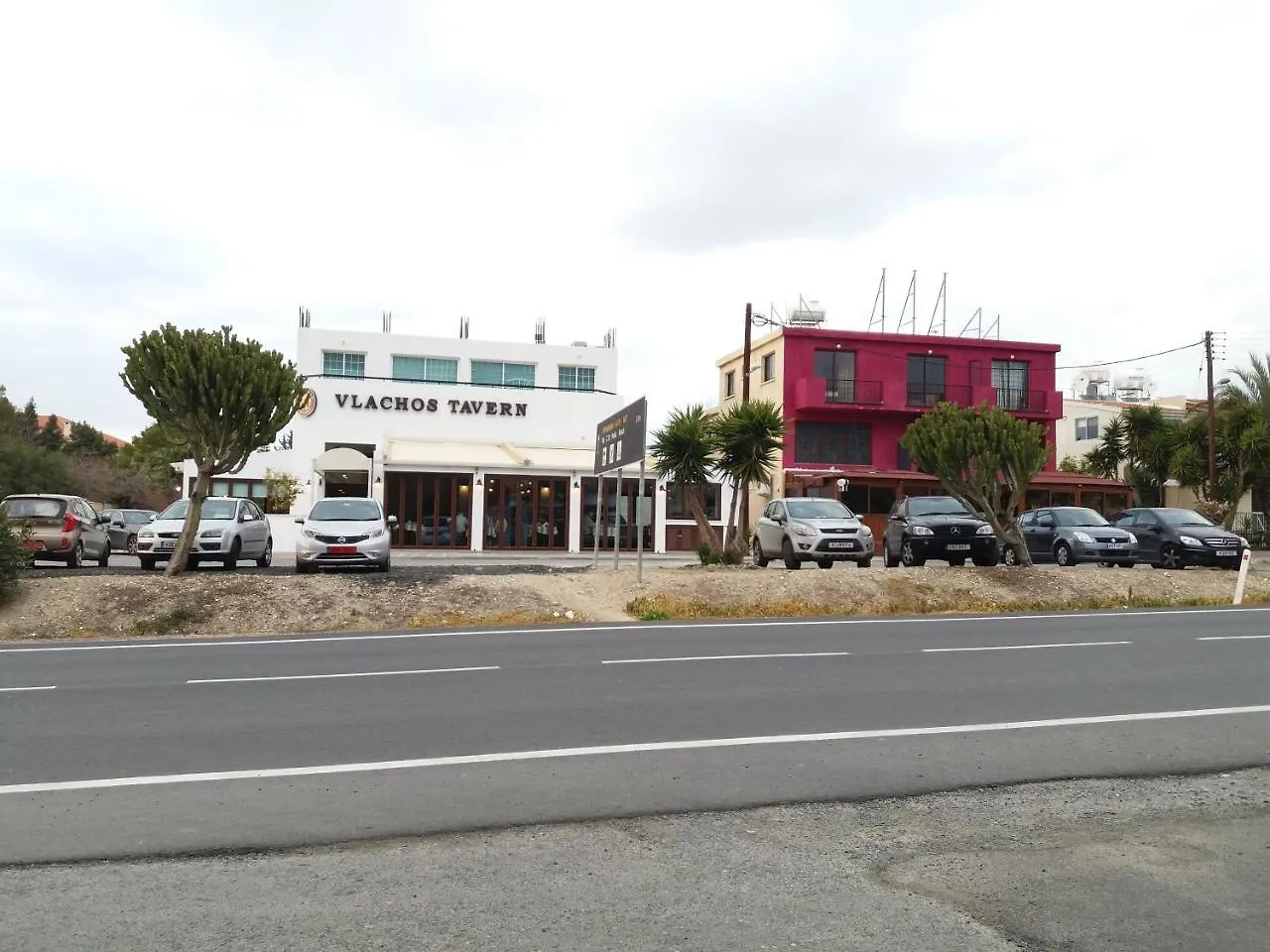 Pirgos Beach House Larnaca