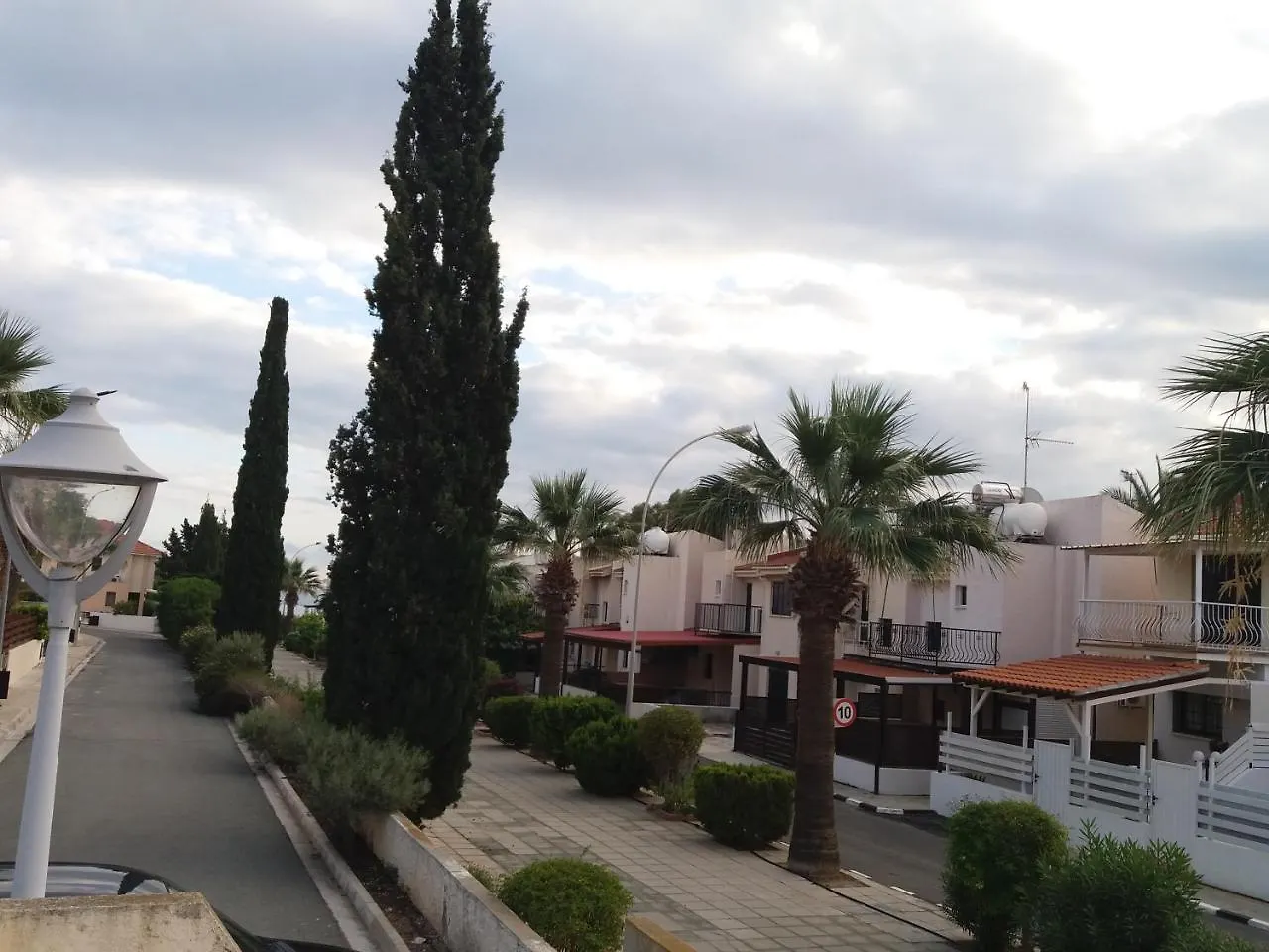 Pirgos Beach House Larnaca