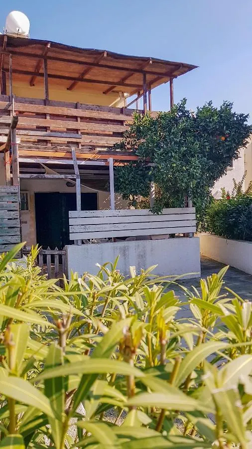 Pirgos Beach House Larnaca